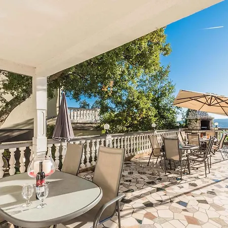 Crikvenica, Vinodol 7 *