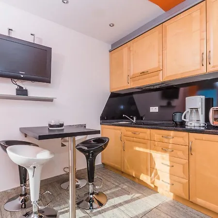 Apartment Crikvenica, Vinodol 7 *