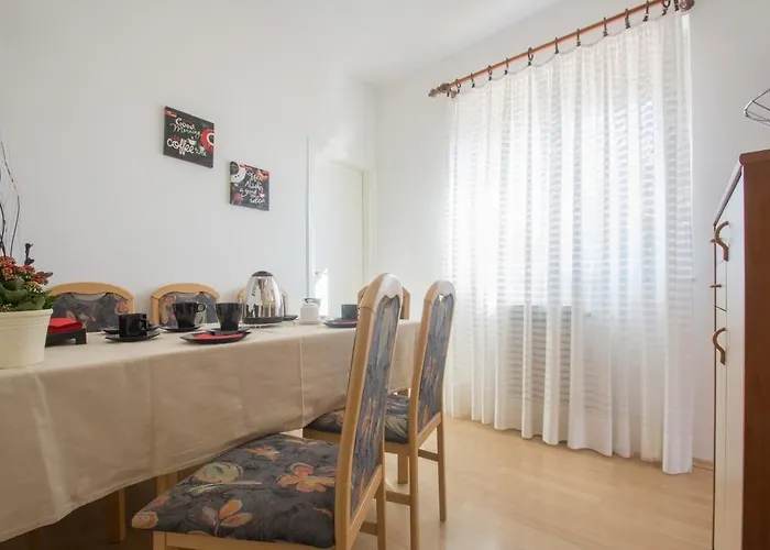 Crikvenica, Vinodol 7